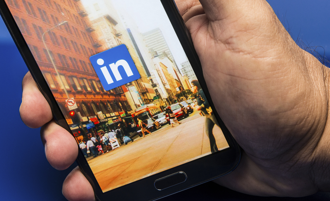 How to Login LinkedIn Account Using Mobile Device